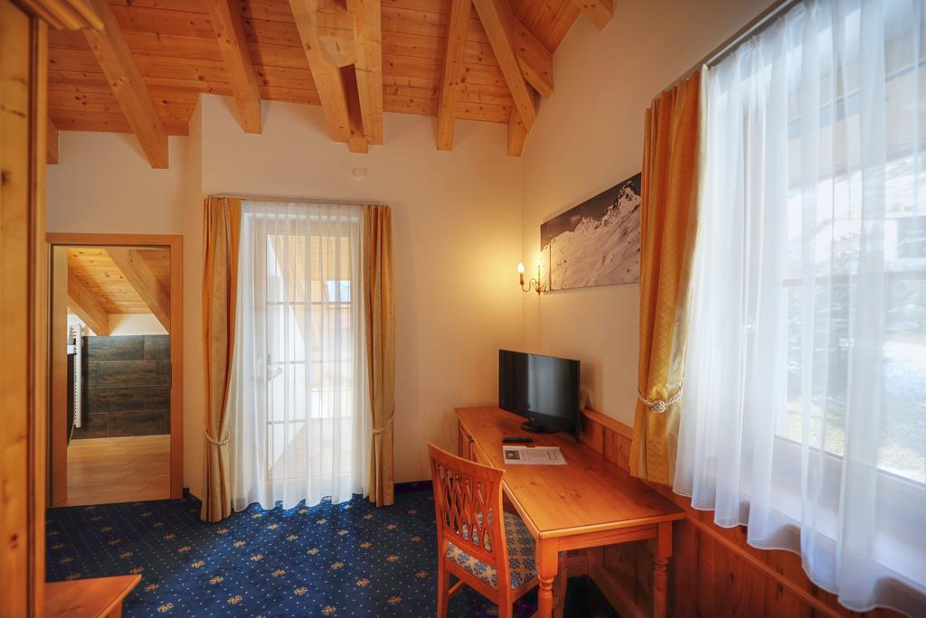 Hotel Fatlar Ischgl Exterior foto