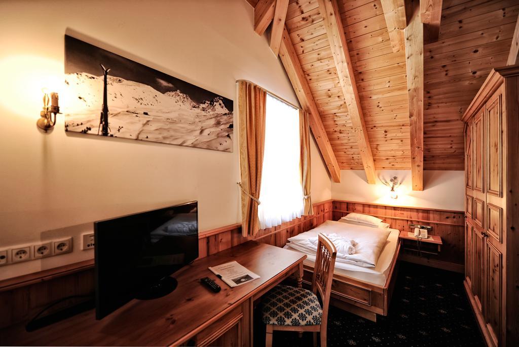 Hotel Fatlar Ischgl Exterior foto
